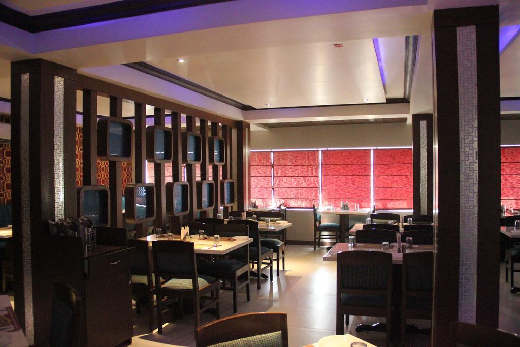 Oyo 13494 Hotel Nakshatra Inn Hyderabad Eksteriør bilde