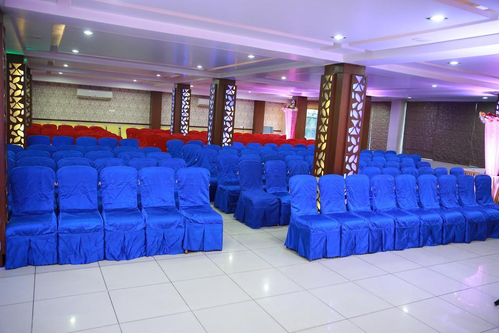 Oyo 13494 Hotel Nakshatra Inn Hyderabad Eksteriør bilde