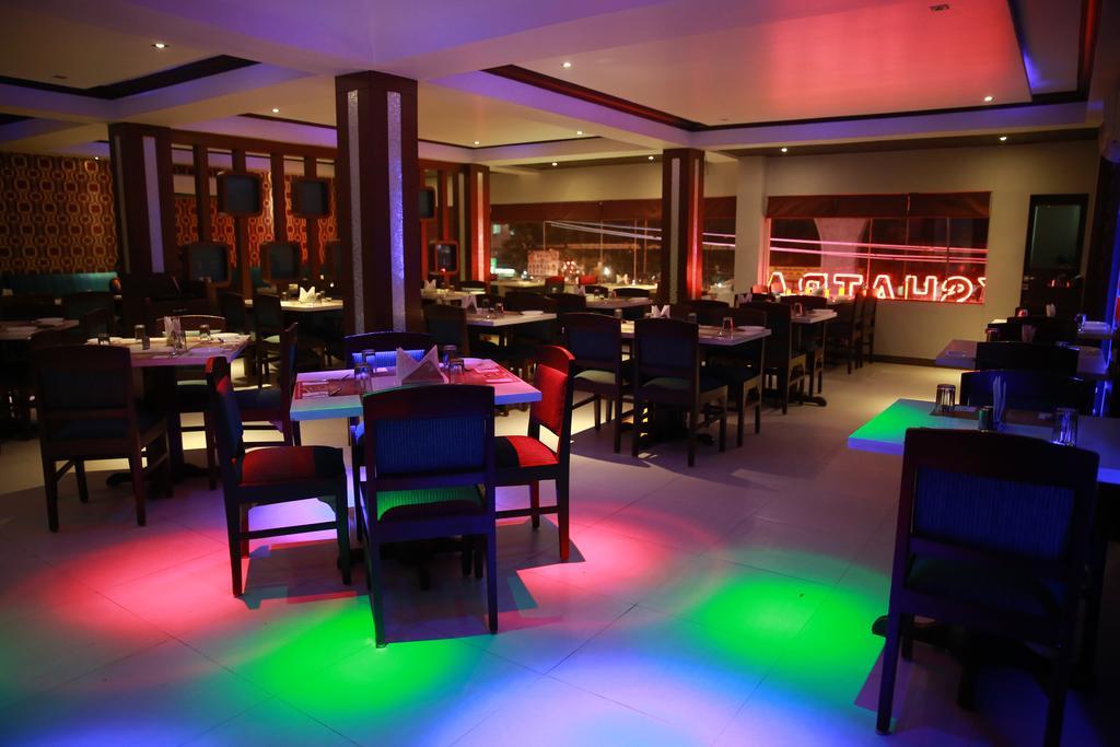 Oyo 13494 Hotel Nakshatra Inn Hyderabad Eksteriør bilde