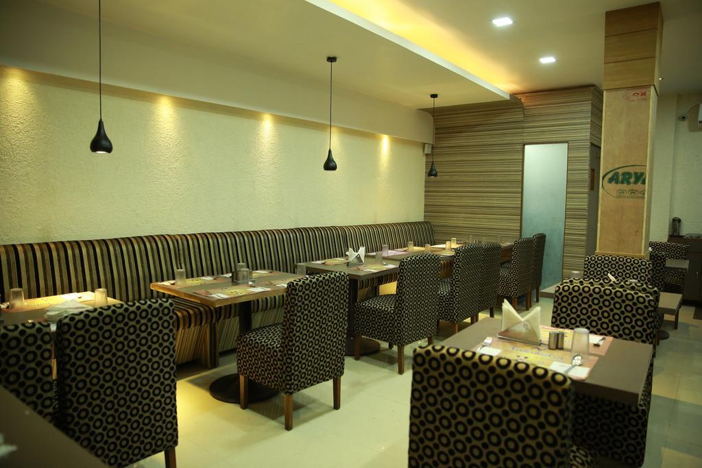 Oyo 13494 Hotel Nakshatra Inn Hyderabad Eksteriør bilde