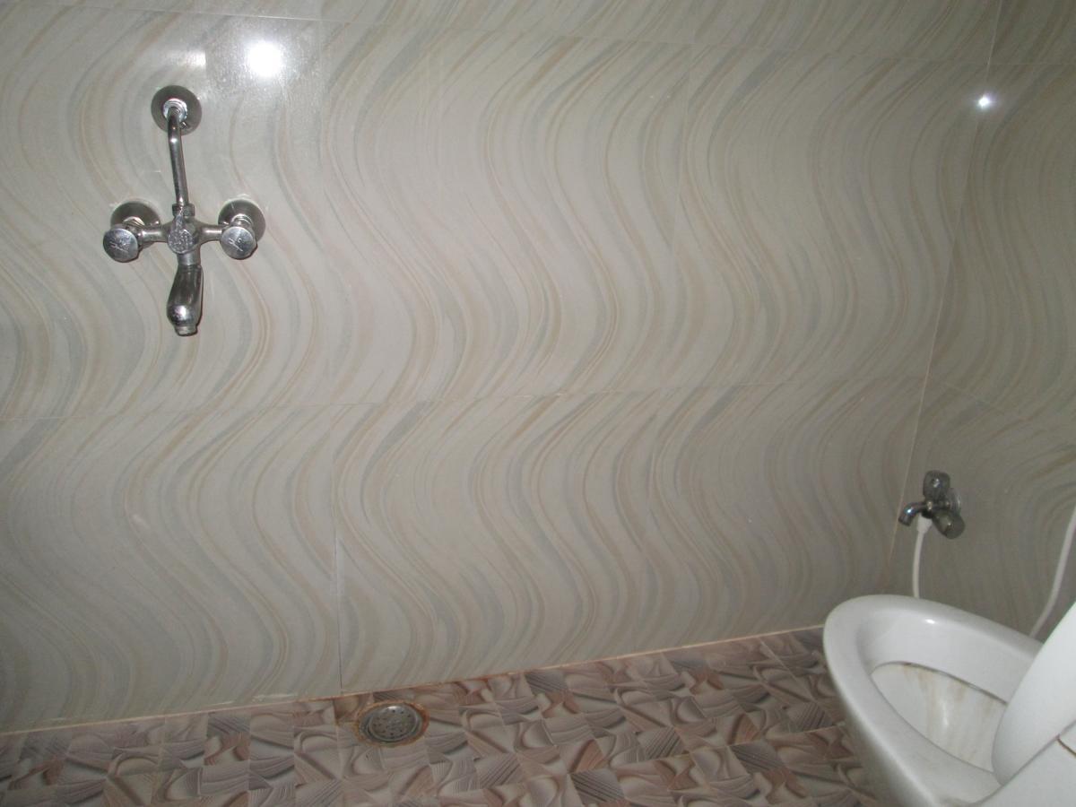 Oyo 13494 Hotel Nakshatra Inn Hyderabad Eksteriør bilde