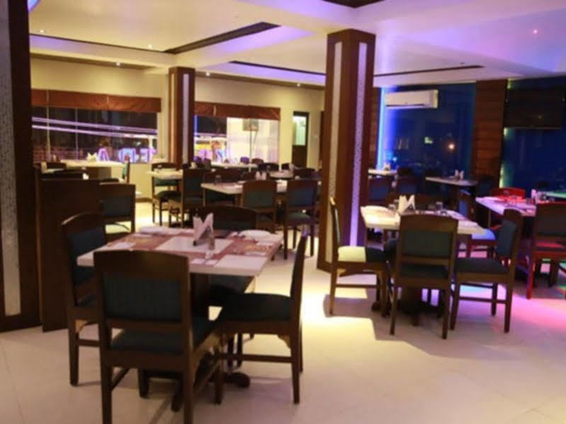 Oyo 13494 Hotel Nakshatra Inn Hyderabad Eksteriør bilde