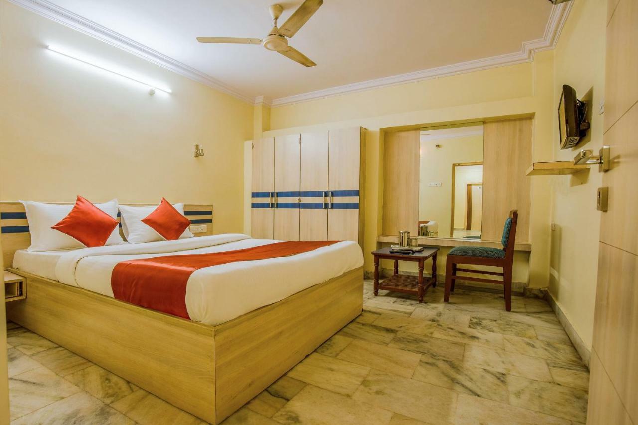 Oyo 13494 Hotel Nakshatra Inn Hyderabad Eksteriør bilde