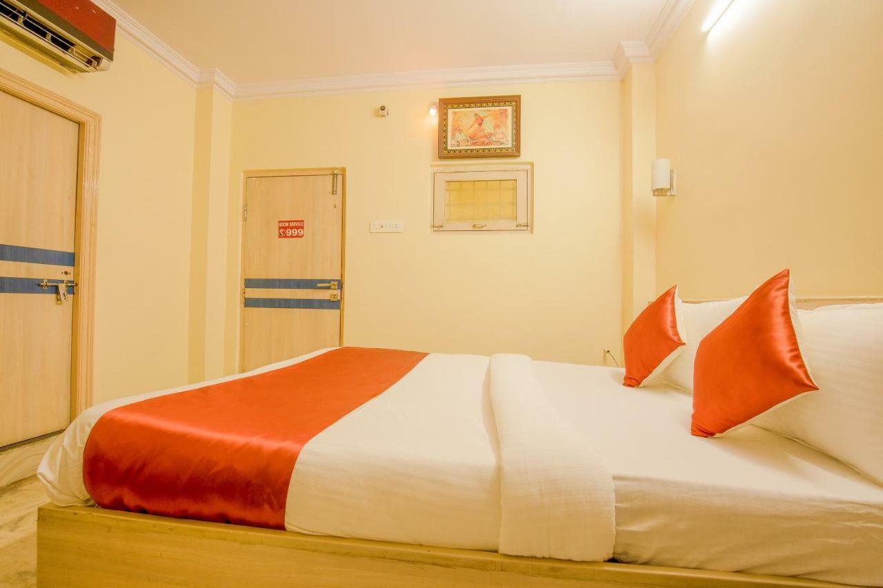 Oyo 13494 Hotel Nakshatra Inn Hyderabad Eksteriør bilde